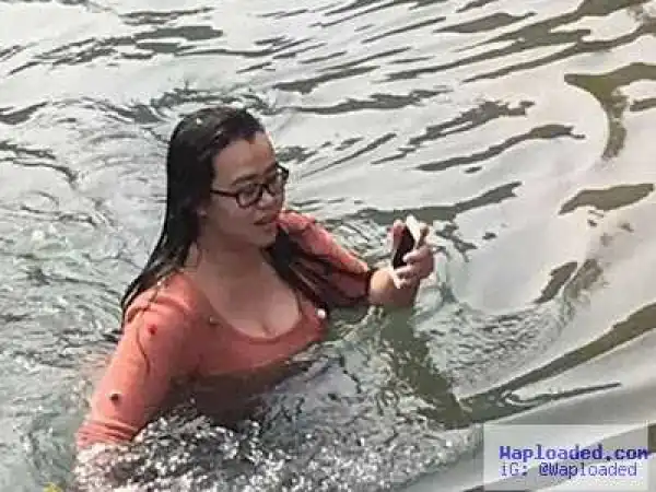 See How Woman Dived Into A Deep Lake To Save Her iPhone 5 Which Fell Inside